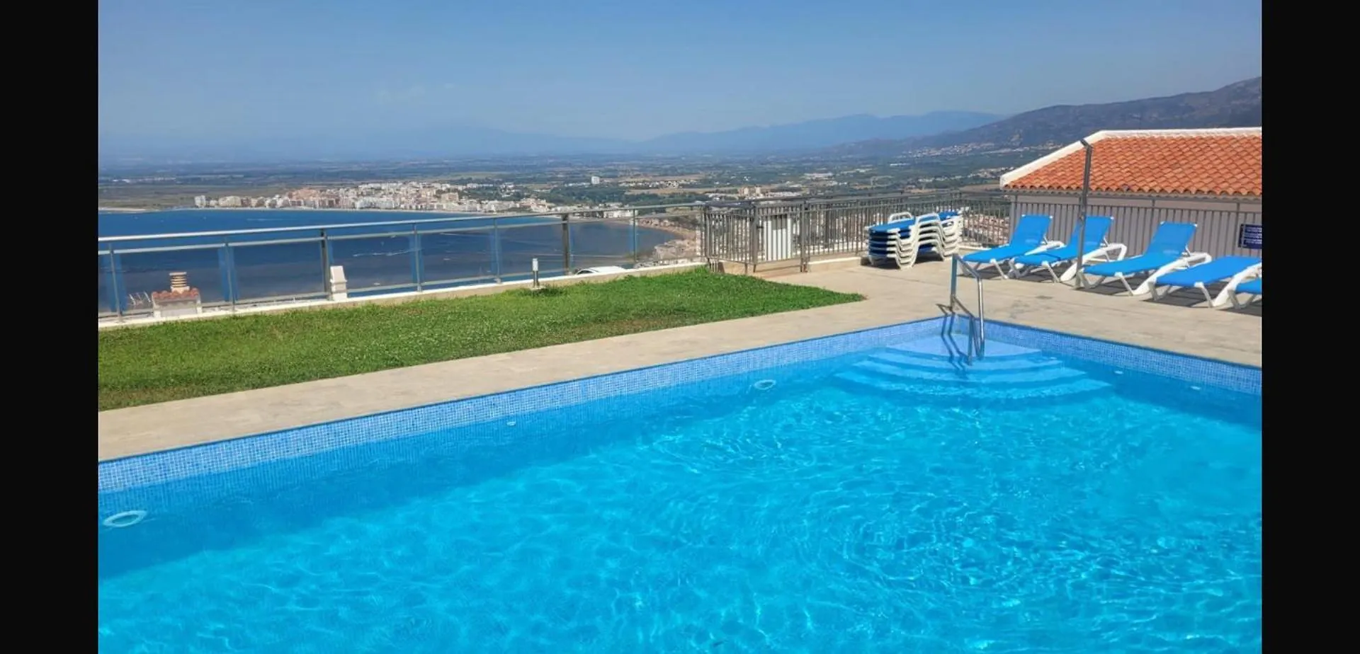 Apartment Appartement Duplex Rosas Avec Terrasse Magnifique Jacuzzi Vue Mer