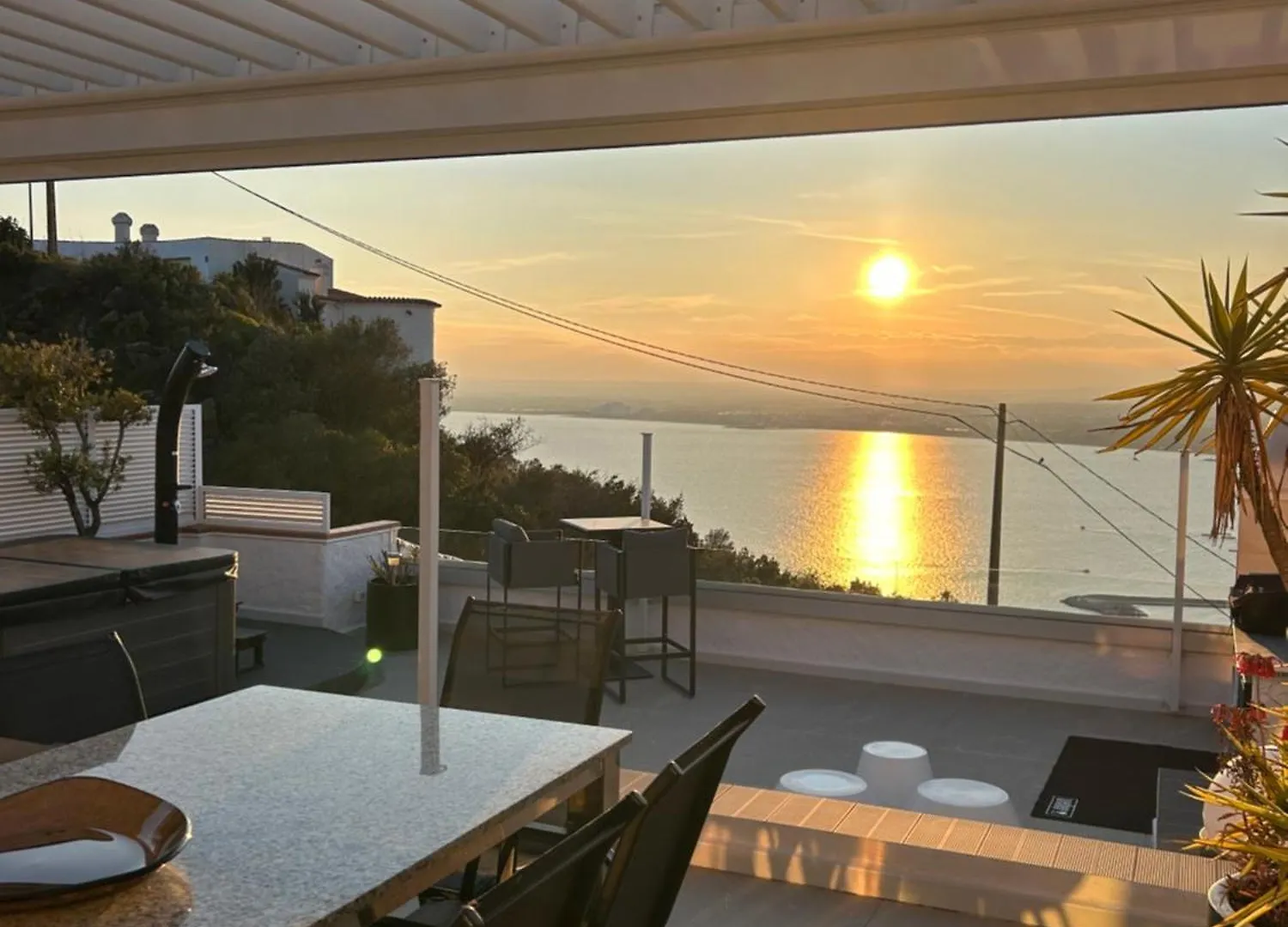 Appartement Duplex Rosas Avec Terrasse Magnifique Jacuzzi Vue Mer 0*, Roses